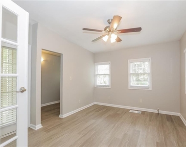 442 Sherwood Oaks Road - Photo Thumbnail 10