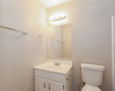 442 Sherwood Oaks Road - Photo Thumbnail 16