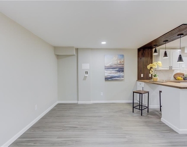 154 Huston Drive - Photo Thumbnail 8