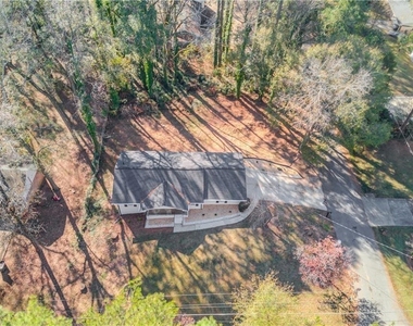 154 Huston Drive - Photo Thumbnail 17