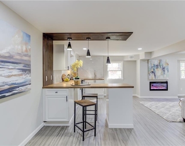154 Huston Drive - Photo Thumbnail 9