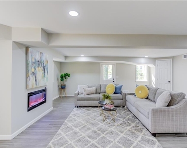 154 Huston Drive - Photo Thumbnail 4