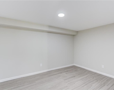 154 Huston Drive - Photo Thumbnail 14