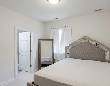 3348 W Wilson Avenue - Photo Thumbnail 7
