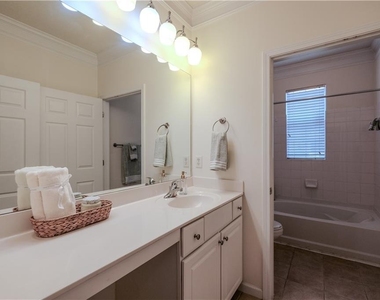 4007 Westchester Ridge Ne - Photo Thumbnail 12