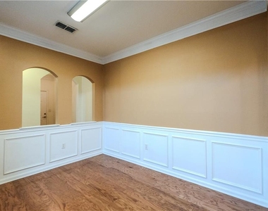 4007 Westchester Ridge Ne - Photo Thumbnail 3