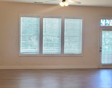1659 Sentinel View Drive - Photo Thumbnail 8