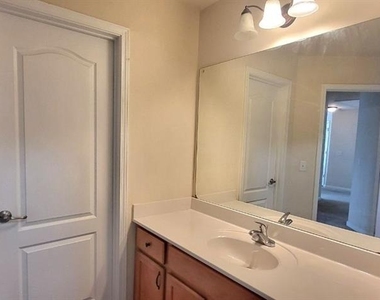 1659 Sentinel View Drive - Photo Thumbnail 15