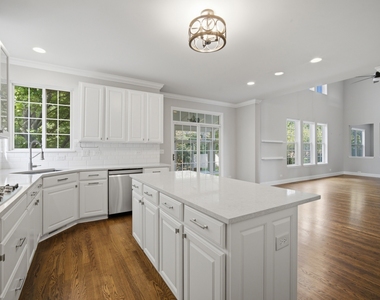 5280 Burnham Street - Photo Thumbnail 11