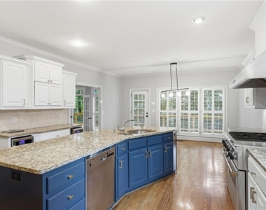 4563 Fountain Drive - Photo Thumbnail 12
