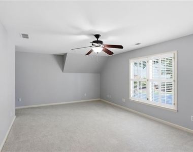 4563 Fountain Drive - Photo Thumbnail 15