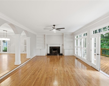 4563 Fountain Drive - Photo Thumbnail 6