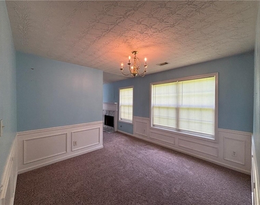 3287 Baymount Way - Photo Thumbnail 7