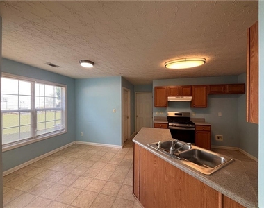 3287 Baymount Way - Photo Thumbnail 12