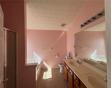 3287 Baymount Way - Photo Thumbnail 15