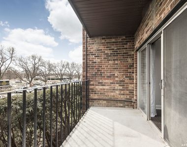 1049 W Ogden Avenue - Photo Thumbnail 17