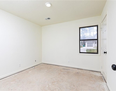 1604 Walker Street Se - Photo Thumbnail 10