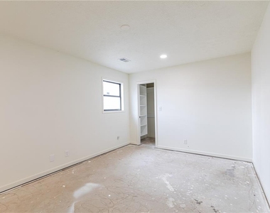 1604 Walker Street Se - Photo Thumbnail 15