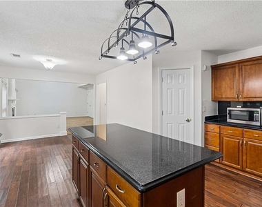 6285 Barwick Lane - Photo Thumbnail 10