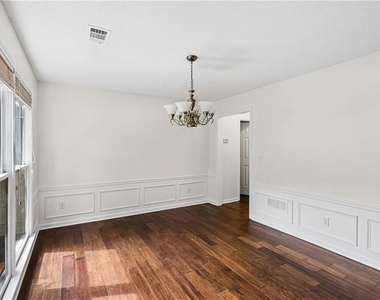 6285 Barwick Lane - Photo Thumbnail 4