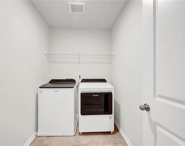 334 Wells Circle - Photo Thumbnail 26