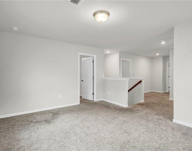334 Wells Circle - Photo Thumbnail 18