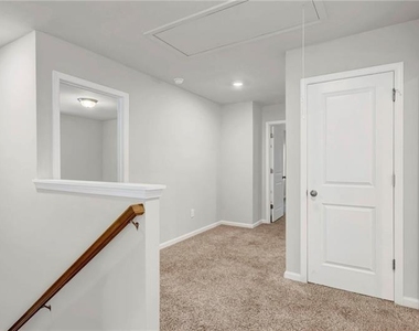 334 Wells Circle - Photo Thumbnail 17