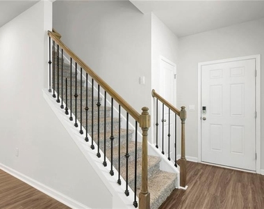 334 Wells Circle - Photo Thumbnail 4