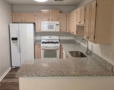2736 Highland Ridge Nw - Photo Thumbnail 3