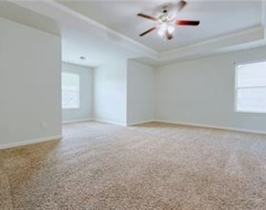 715 Mimosa Way - Photo Thumbnail 19