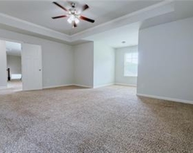 715 Mimosa Way - Photo Thumbnail 15