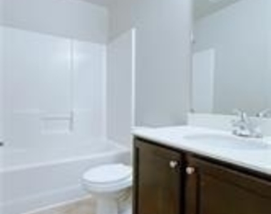 715 Mimosa Way - Photo Thumbnail 13