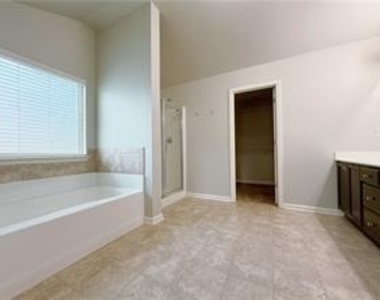 715 Mimosa Way - Photo Thumbnail 17