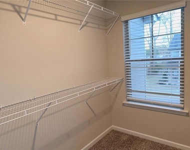 480 Rockfern Court - Photo Thumbnail 21