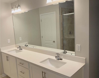 480 Rockfern Court - Photo Thumbnail 18