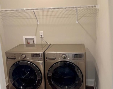 480 Rockfern Court - Photo Thumbnail 23