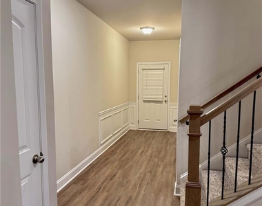 480 Rockfern Court - Photo Thumbnail 6
