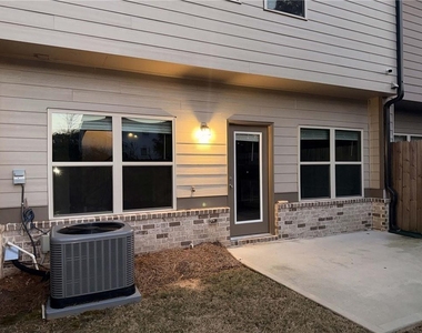 480 Rockfern Court - Photo Thumbnail 2