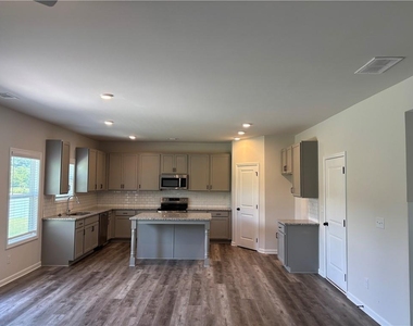 497 Fox Creek Drive - Photo Thumbnail 7