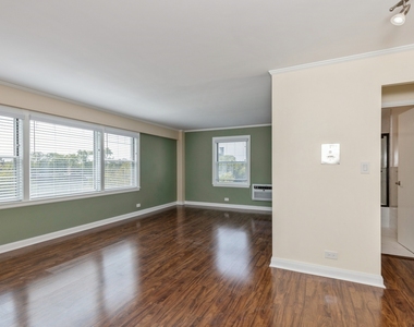 1101 Grove Street - Photo Thumbnail 3