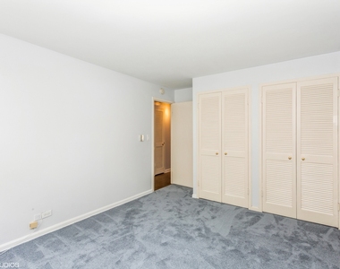 1101 Grove Street - Photo Thumbnail 11