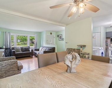 2610 Killarney Drive - Photo Thumbnail 5
