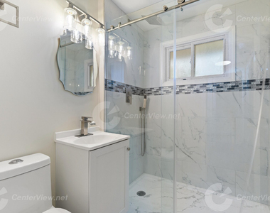 3900 169th Street - Photo Thumbnail 7