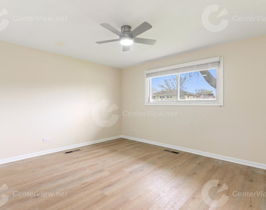 3900 169th Street - Photo Thumbnail 6
