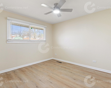 3900 169th Street - Photo Thumbnail 5