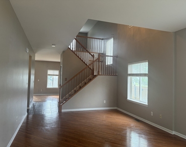 21529 Franklin Circle - Photo Thumbnail 5