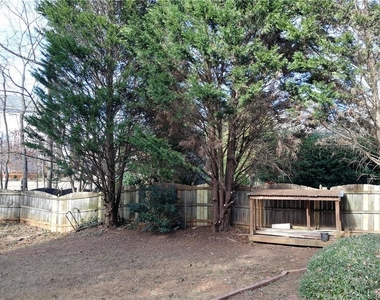 7235 Treyburn Drive - Photo Thumbnail 21