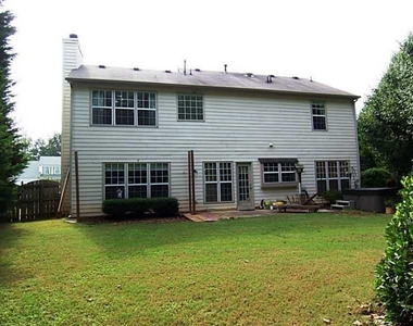 7235 Treyburn Drive - Photo Thumbnail 19