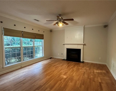 7235 Treyburn Drive - Photo Thumbnail 7