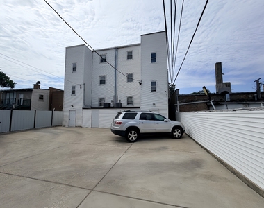 3914 W Diversey Avenue - Photo Thumbnail 20